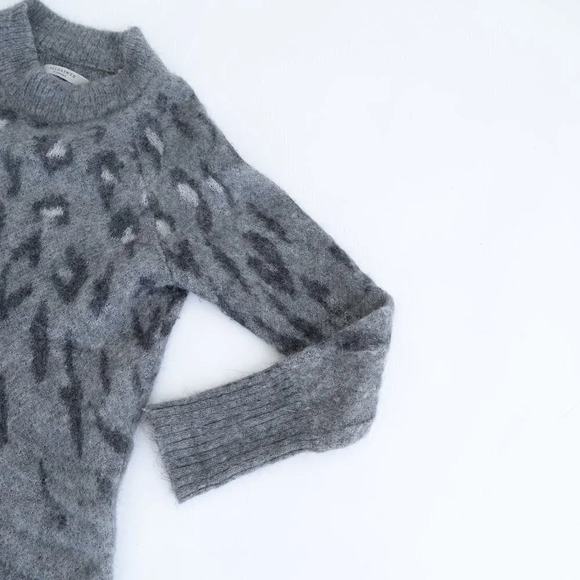 All Saints Grey Animal Print 55% Mohair, 13% Wool Crewneck Sweater XSmall - Picture 5 of 14